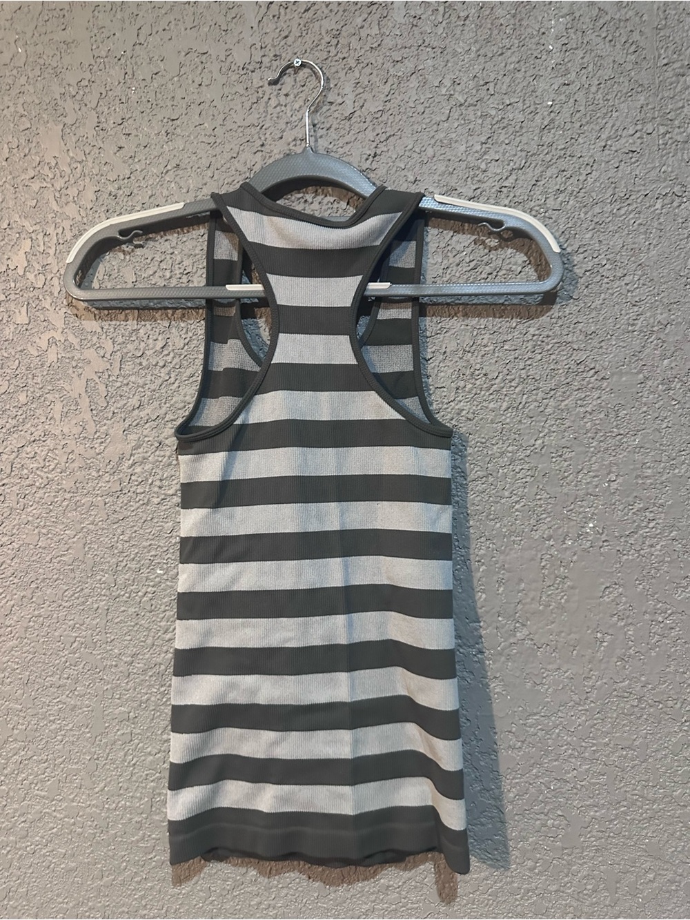 Two-tone gray Striped Tank - Picture 3 of 4
